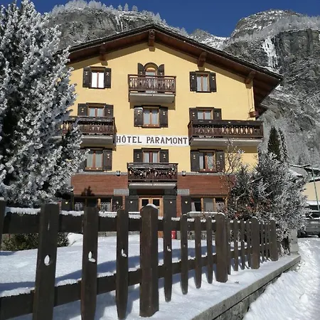 Hotel Paramont 2*